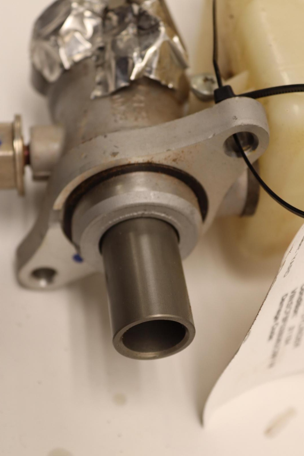 Aston Martin V8 Vantage 2007-2010 Master cylinder