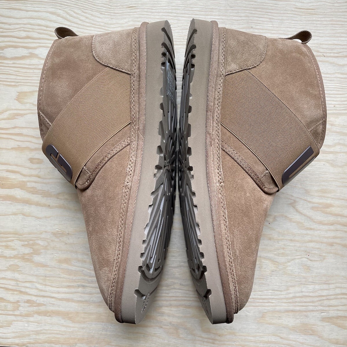 UGG Neumel II Spell Out Suede Chukka Ankle Boots Chestnut (1119392) Mens Size 12 UGG Men main image 3