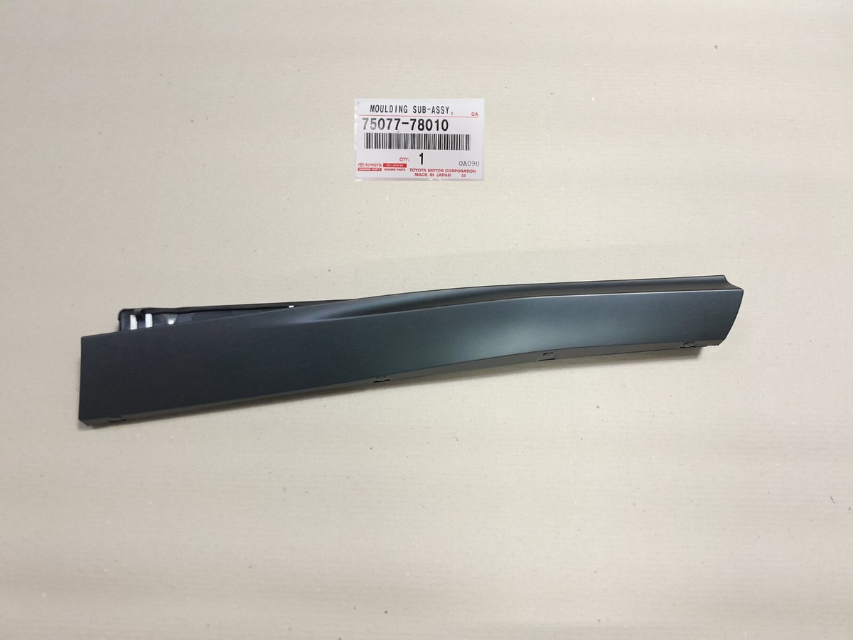 メル75802 Genuine OEM Rear Right Passenger Door Lower Molding Lexus NX200