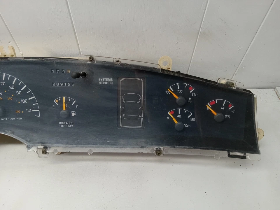 Cuadro velocímetro instrumento Pontiac Bonneville 1997-1999 OEM Foto 3 de 4