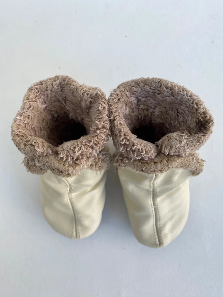 Booties by Robeez Ivory Leather Booties Faux Fur Slip Ons 0-6 Mos - Image 3 of 4