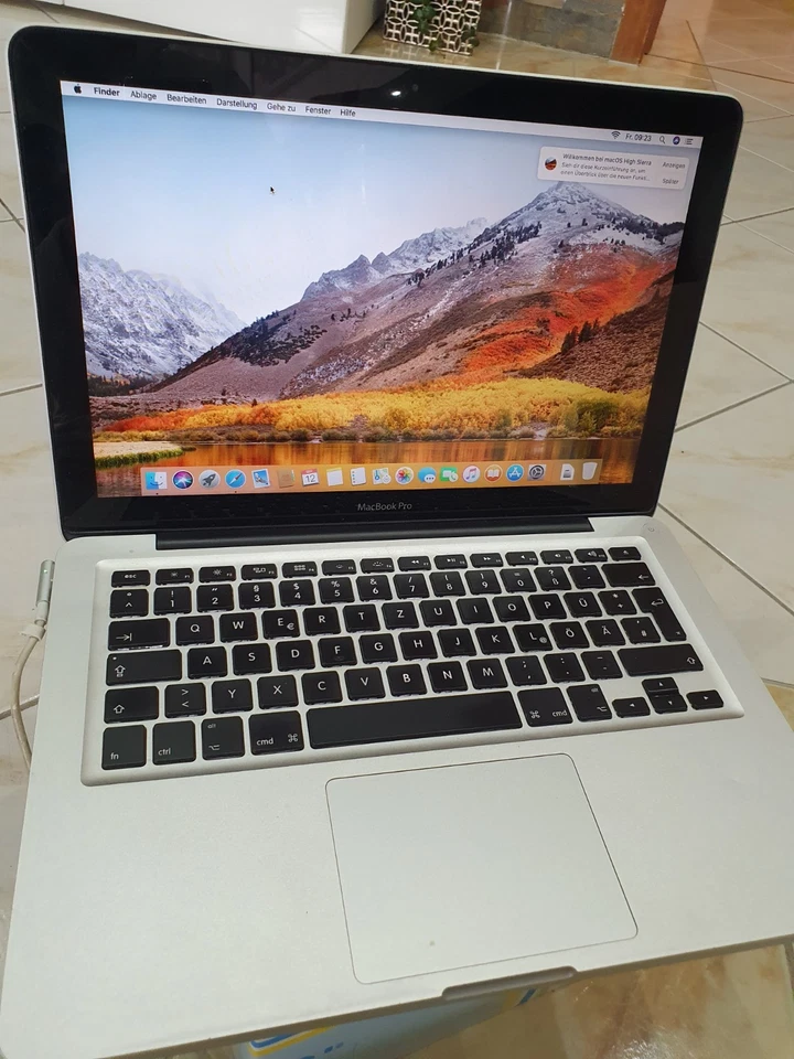 Apple MacBook Pro 13 3 Zoll 2011 I7 2 7GHz 500GB 8GB RAM - Bild 2 von 4