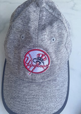 New Era New York Yankees MLB Women's M/L Cap Gray Black Baseball