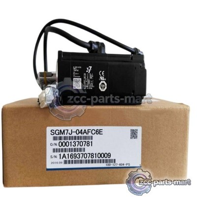 Yaskawa SGM7J-04AFC6E Servo Motor One New SGM7J04AFC6E Free Shipping