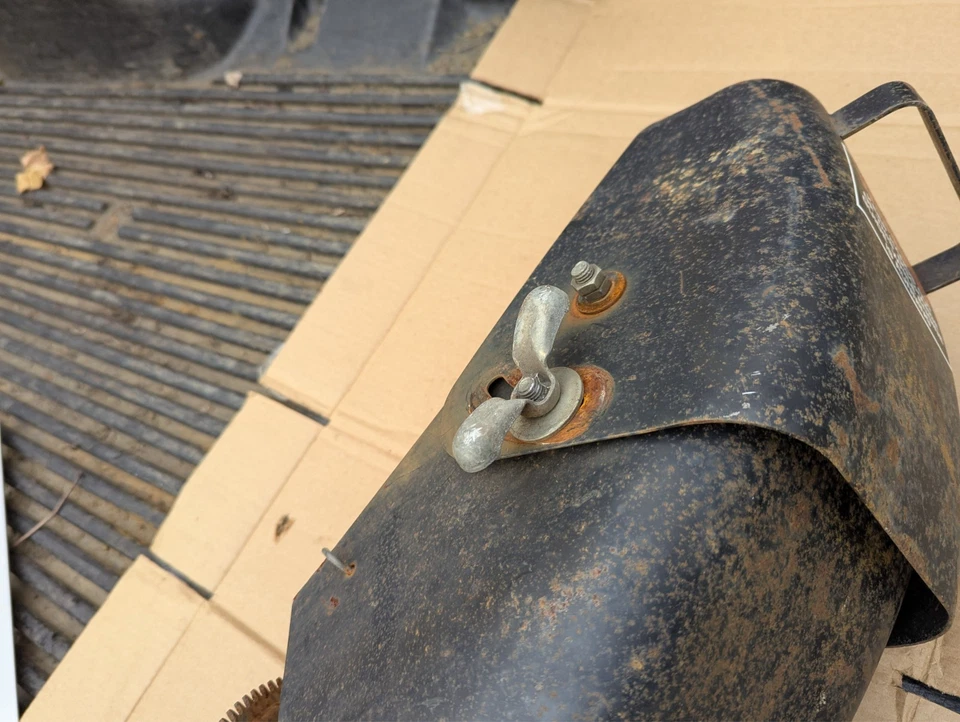 Chute de descarga vintage Gilson Snowblower 35162 Foto 4 de 4