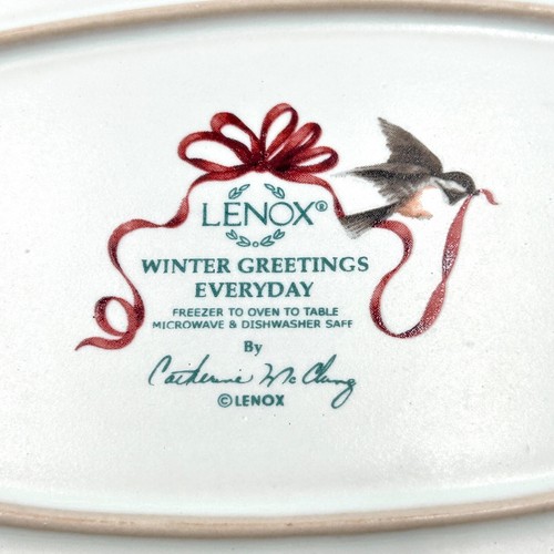 13.5" Oval LENOX Winter Greetings Baker w/Red Cardinals - Christmas, Holidays - Picture 8 of 8