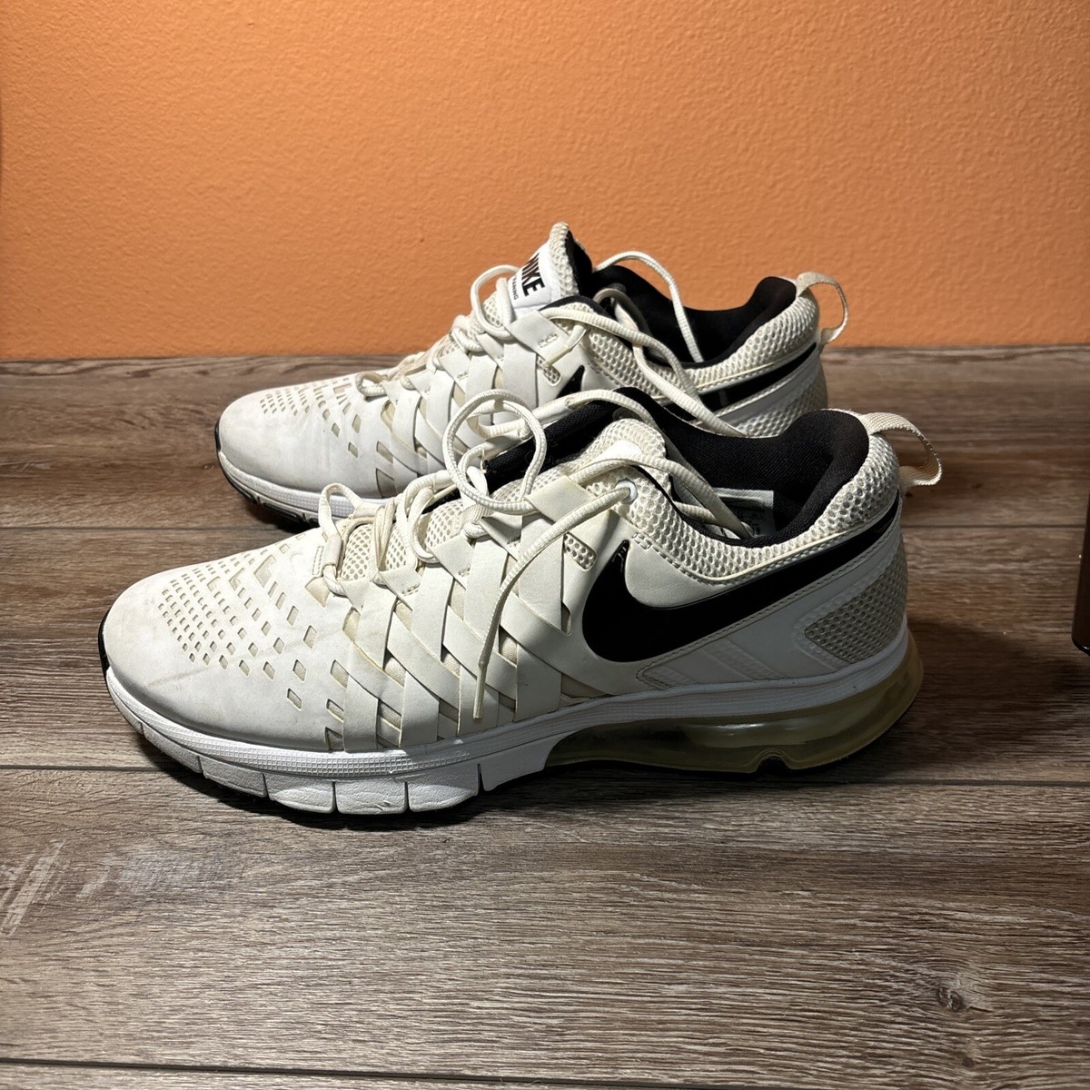 NIKE FINGERTRAP MAX TB Men 12.5 604623-100 White Black  display picture 1