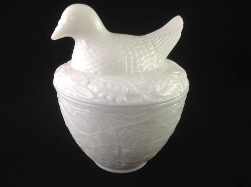 White Milk Glass Hen on Dish from Avon Collectible Trinket Dish/Candy Dish Vtg