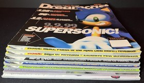 Lot of 8 Official Sega Dreamcast Magazine & 9 Demo Discs 1999-2001