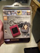 Digital Photo Album with Keychain