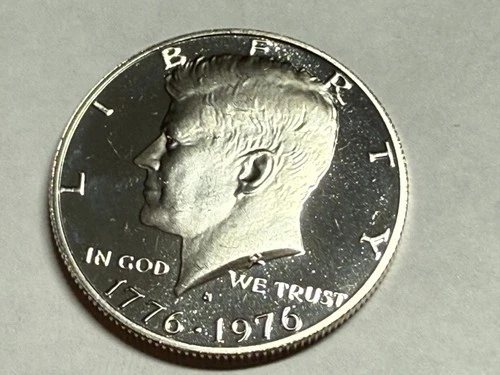 1776-1976S PROOF 40% silver bicentennial KENNEDY HALF DOLLAR. Exact coin shown#4