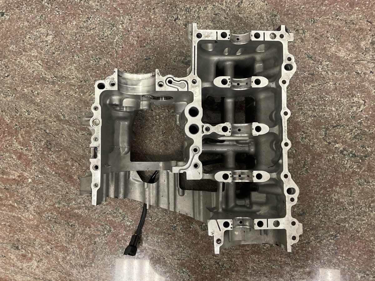 2013-2026 Kawasaki Ninja ZX-6R Lower Crankcase Half OEM 14101-0021