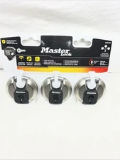 3 Master Lock M40XTRI Magnum 2-3/4” Wide Stainless Steel Discus Keyed Padlock
