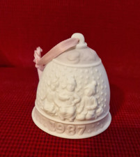 Lladro 1987 Annual Winter Christmas Bell Porcelain Children scenes