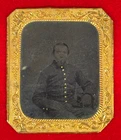 RARE CIVIL WAR TINTYPE / UNION OFFICER IN UNIFORM / HAND PAINTED GILDED BUTTONS