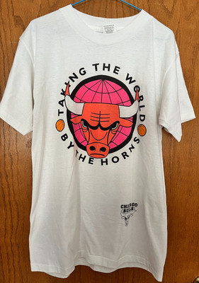 Vintage 90's Chicago Bulls NBA Taking The Bull By The Horns Shirt Lottery Large