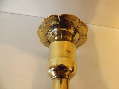 George II Seamed Brass Petal Base Candlestick 19cm Tall - Picture 7 of 8