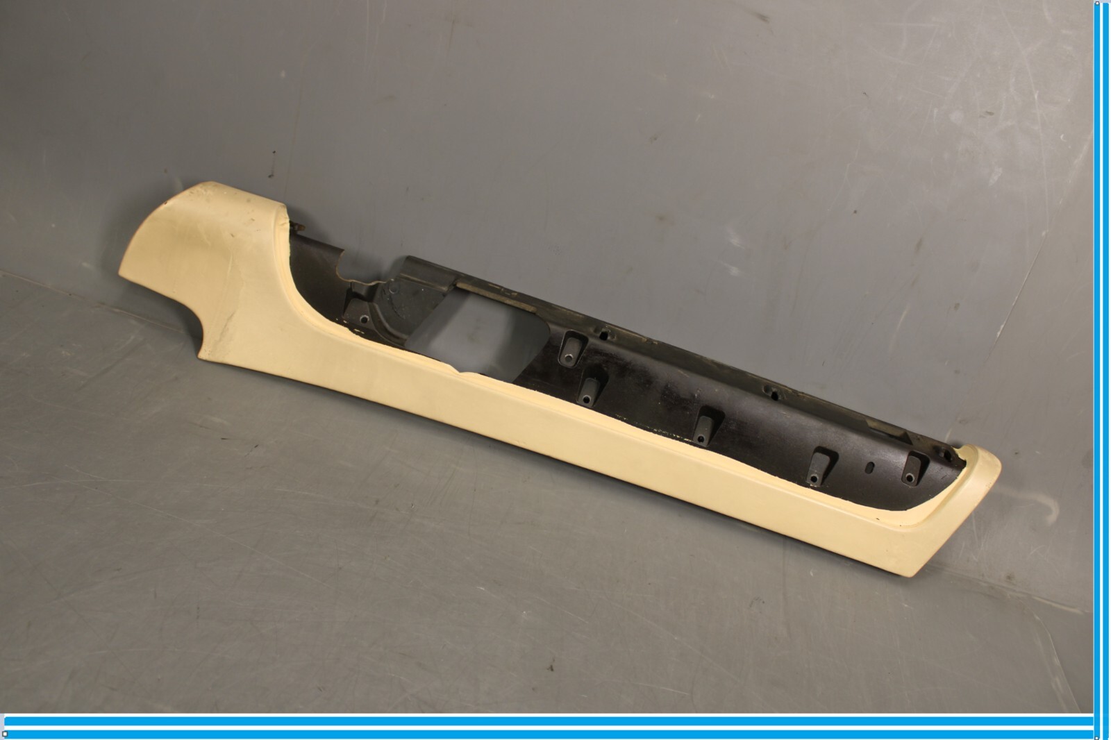 Bentley Continental 2006-2012 Front Right Lower Side trim