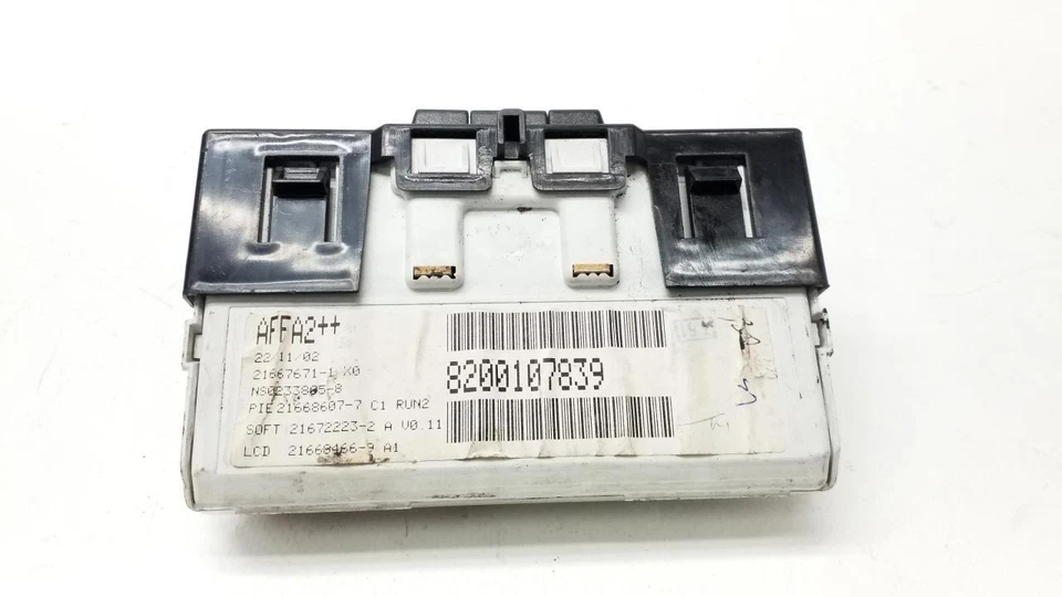 Renault MEGANE 2002-2005 MMI Display Bildschirm Navigation 8200107839 - Bild 3 von 4