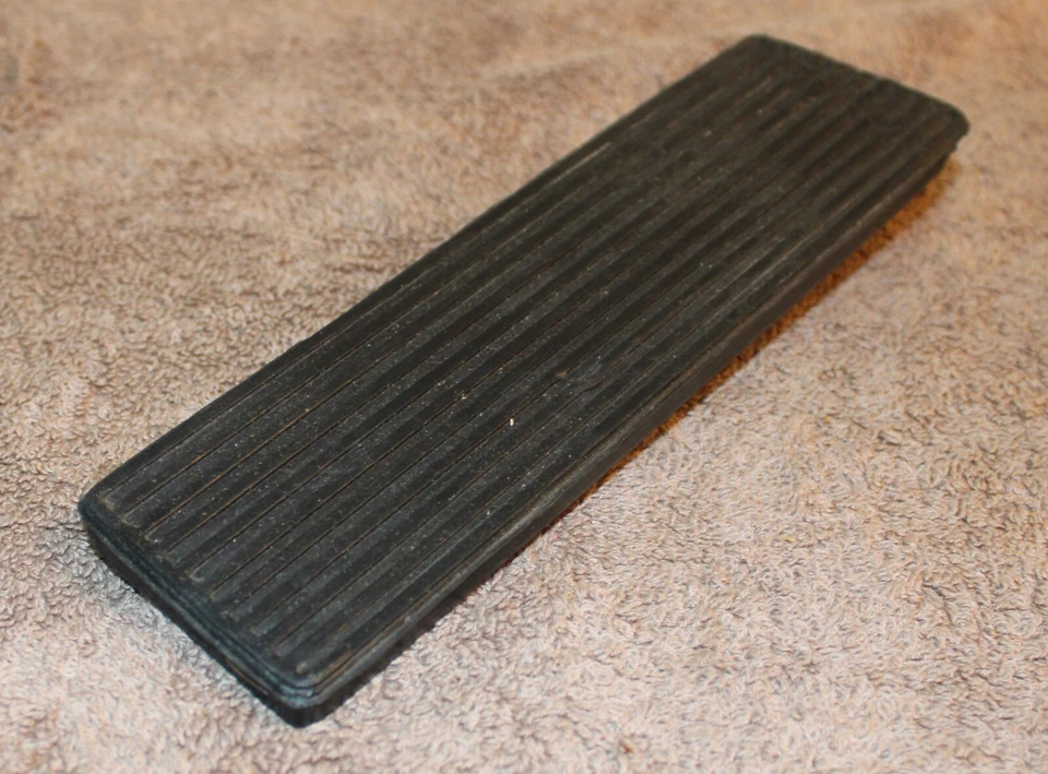 1948-1956 Ford F-1 F-2 F3 F5 F100 F250 F350 F500 Truck NOS ACCELERATOR GAS PEDAL - Image 2 of 4
