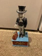 BS6 Vtg Reproduction Uncle Sam Cast Iron Metal Mechanical Coin Bank 