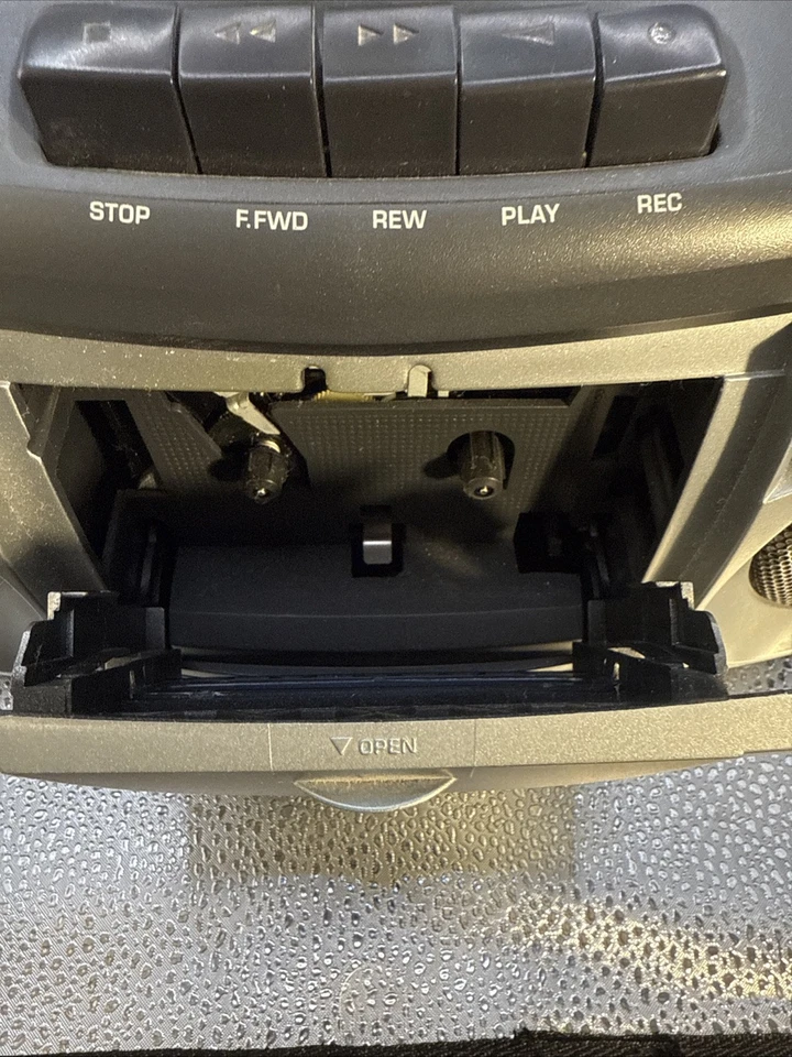 Audiovox modelo CD 1896 CD toca-fitas cassete rádio AM/FM cabo faltando - Imagem 2 de 4