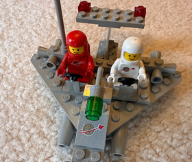 Vintage Lego Space set 442 - Space Shuttle; 100% Complete w Box & Instructions