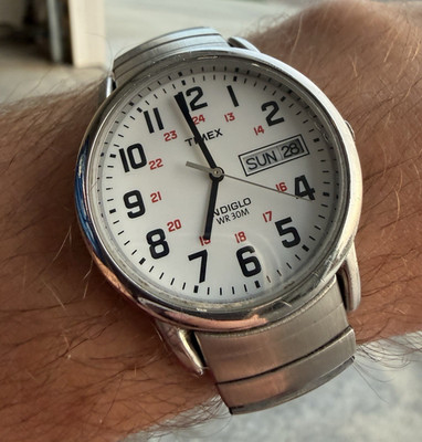 Timex Indiglo Men's Analog Quartz Day/Date White Dial 40mm 30m SS Bracelet