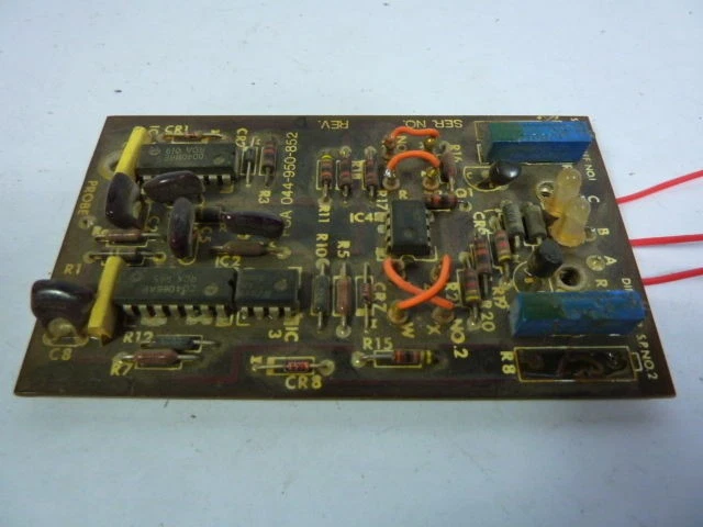 PCA 044-950-852 (PCB 044-950-853) Pressure Controller USED - Image 3 of 3