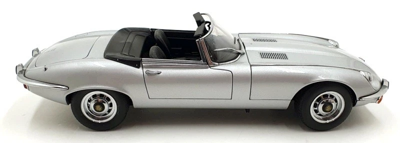Autoart 1/18 Scale Diecast DC2425F - Jaguar E-Type Cabriolet - Silver - Image 4 of 4