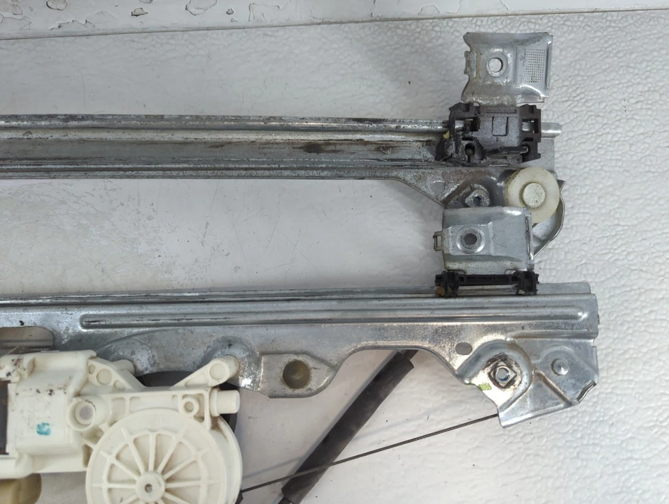 Chevrolet Avalanche 1500 Passenger Rear Right Power Window Motor UN2EJ - Image 2 of 4