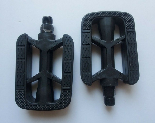 gt mountain bike pedals