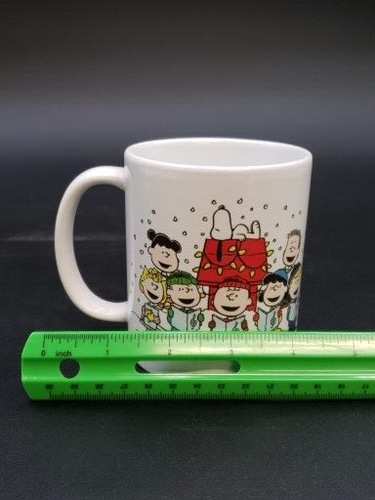 Weihnachten Erdnüsse Charlie Brown and the Gang Kaffeetasse Singen Schneefahren 2017 - Bild 9 von 12