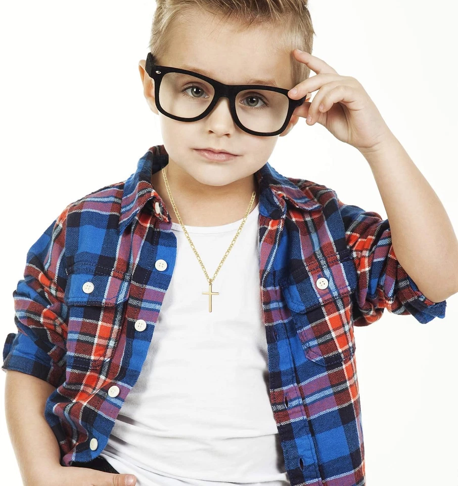 Collar de cruz chapado en oro de 14 quilates para hombre, cadena Figaro de acero Foto 2 de 4