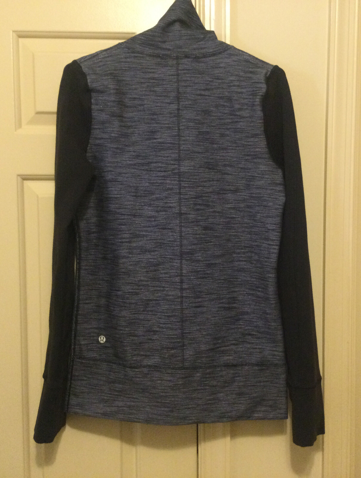 Lululemon Devine Zip Stretch Jacket Top  Gray & B… - image 2