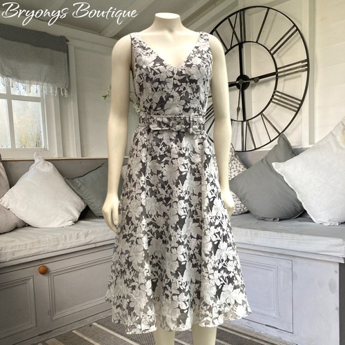 Phase Eight Grey & White Floral Lace Fit & Flare Belted Dress 16 Occasion - Picture 3 of 15