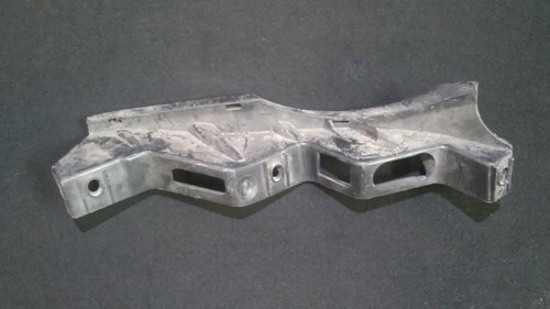 3c0807890 Stoßstangenhalter Vorne Rechts  Volkswagen Passat DE264191-49