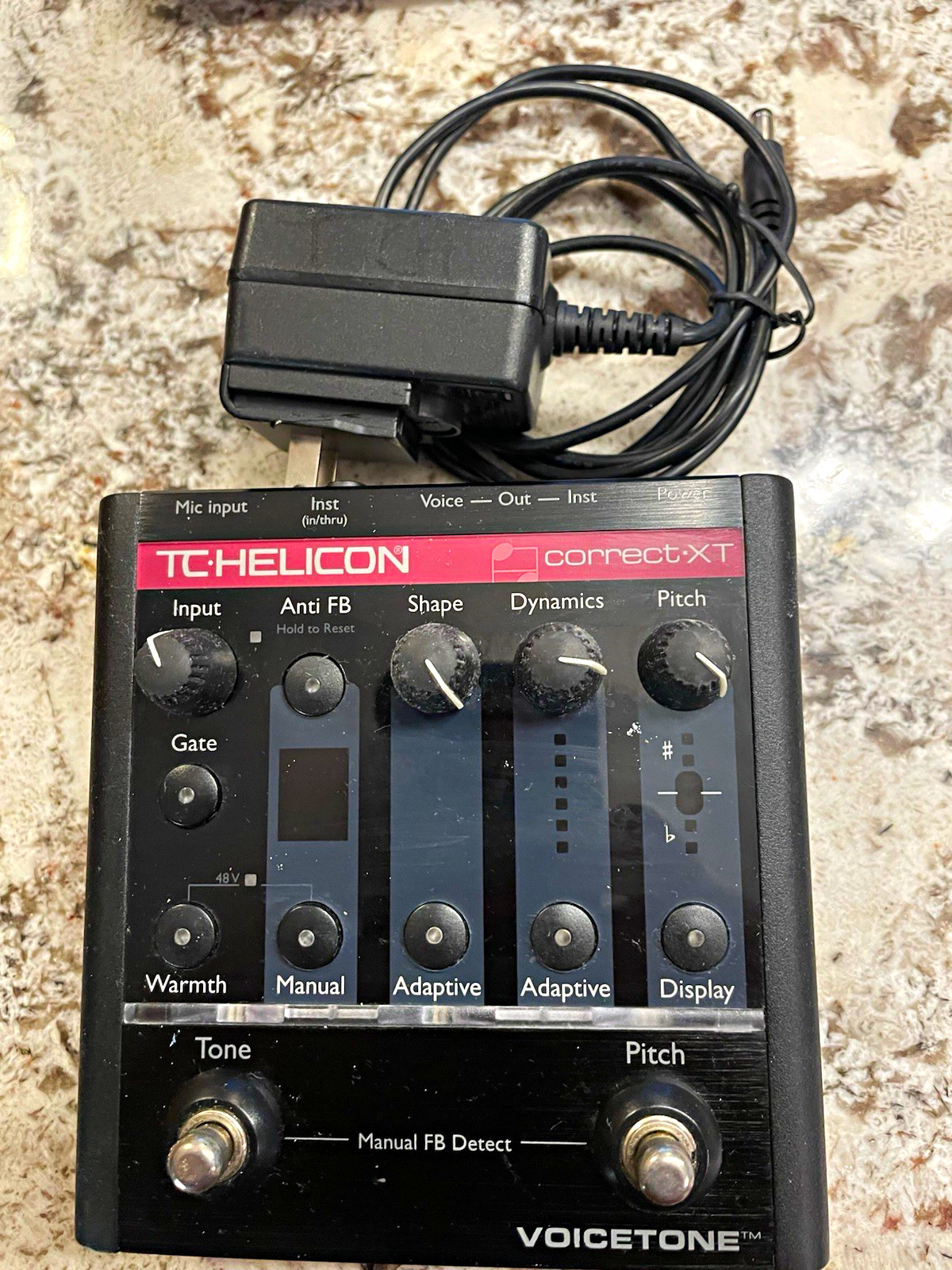TC-Helicon VoiceTone Correct XT Digital Vocal Effects Processor Pedal w/ Power