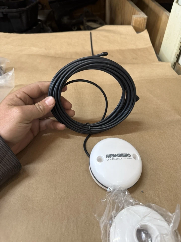 HUMMINBIRD GPS GR16/4 ANTENA DISCO Y OTRAS PIEZAS (B-98) Foto 2 de 4