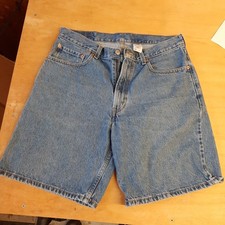 Men s Levi s 550 Relaxed Fit Denim Shorts 33 W Blue Jean Medium Wash