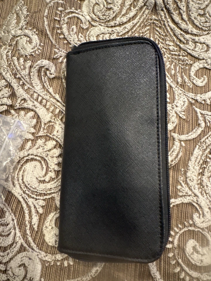 MARY KAY Essential Brush Collection 5 Cepillos con Estuche con Cremallera Foto 3 de 3