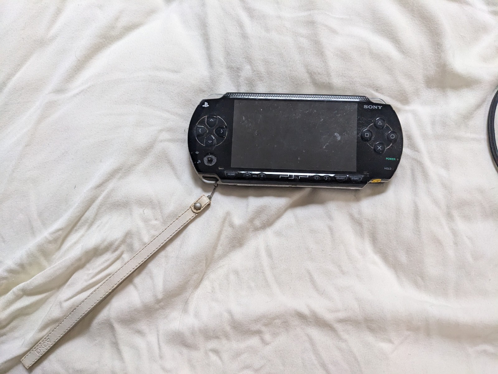 Sony PSP Go PSP-1001 PlayStation Portable - Black