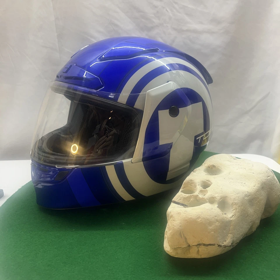 Casco de carreras de motocicletas Blue Torc - talla XL 61-62 - limpia algunas imperfecciones Foto 3 de 4