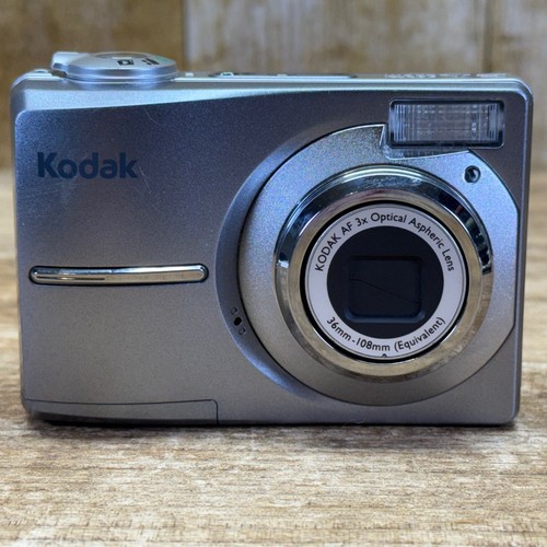 Kodak EasyShare C813 8.2MP Digitalkamera 3x Zoom silber getestet funktioniert