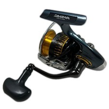 DAIWA Daiwa Spinning Reel 16 Certate 3012H 056310 Scratches and dirt present