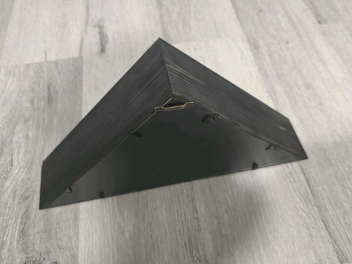 Vetrina triangolo in legno bandiera americana e supporto a parete per bandiere 3' x 5' - Foto 3 di 4