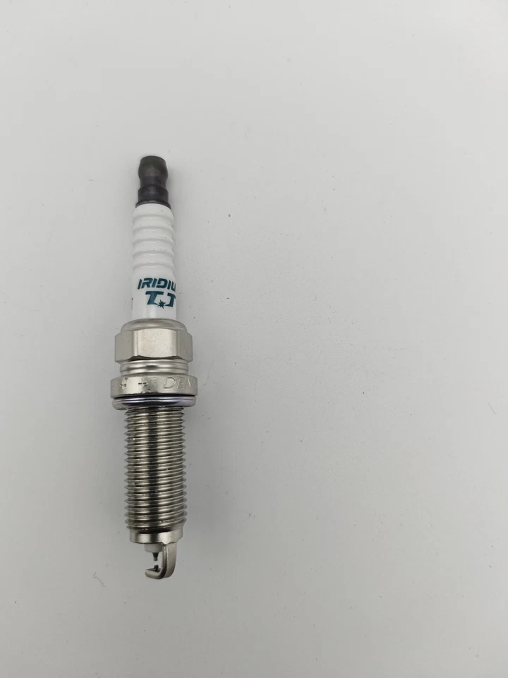 4pc Denso 4711 IXEH20TT Iridium TT Spark Plug - Imagem 4 de 4