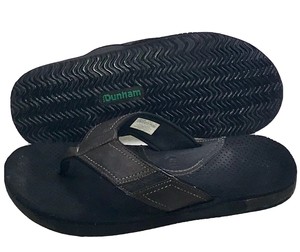 dunham flip flops
