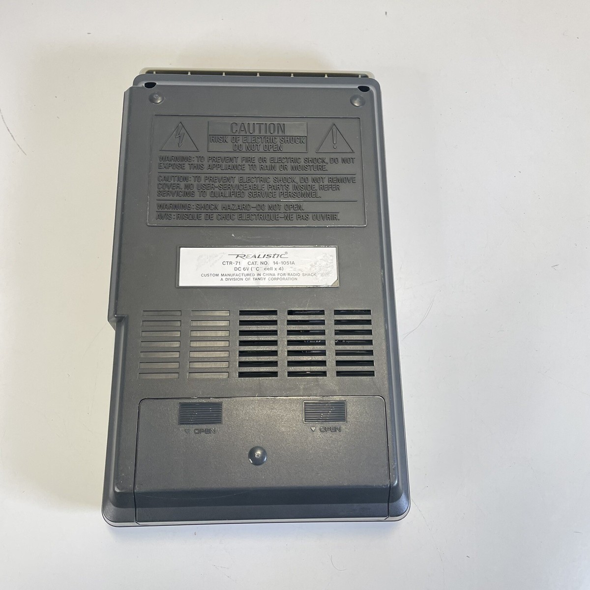 Realistic CTR- 71 Portable Cassette Tape Player/Recorder