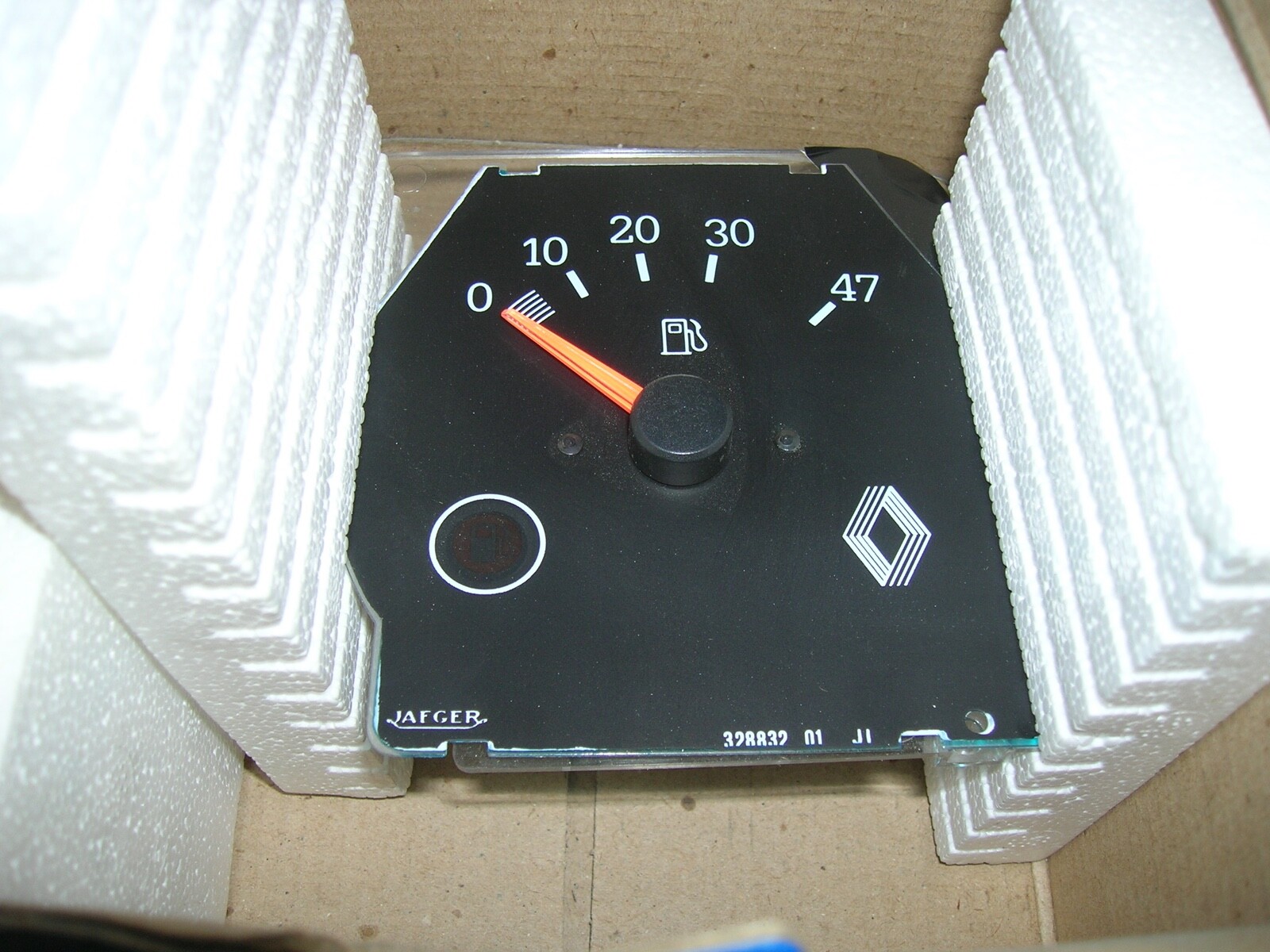 Jauge à essence Jaeger R11 GTL - Pièce auto Renault 11 neuve